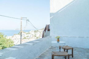 Aporthiani Guest House